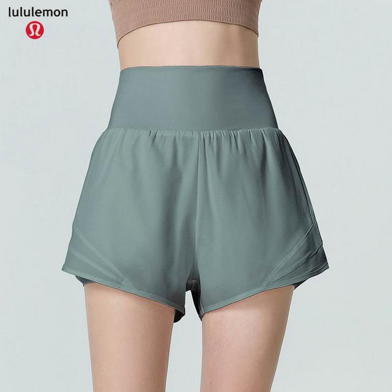 Lululemon Women's Shorts 100